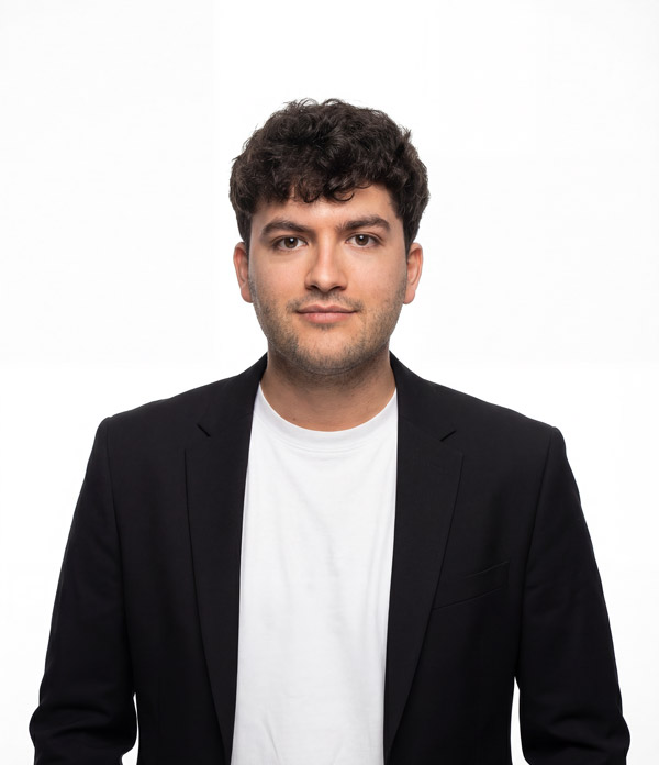 Adriano Lopizzo— Graphic Designer